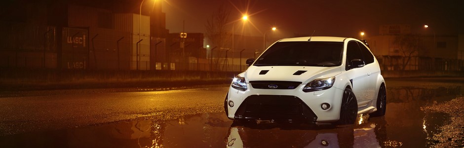 Ford Focus RS Mk2 by night - Fond d'écran animé